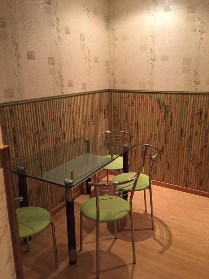 Apartment On Kostyushka 20 リヴィウ エクステリア 写真